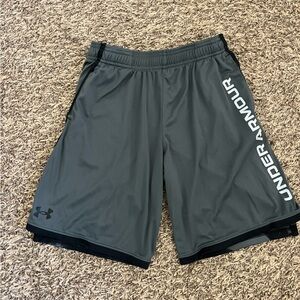 Under Armour boys shorts YLG